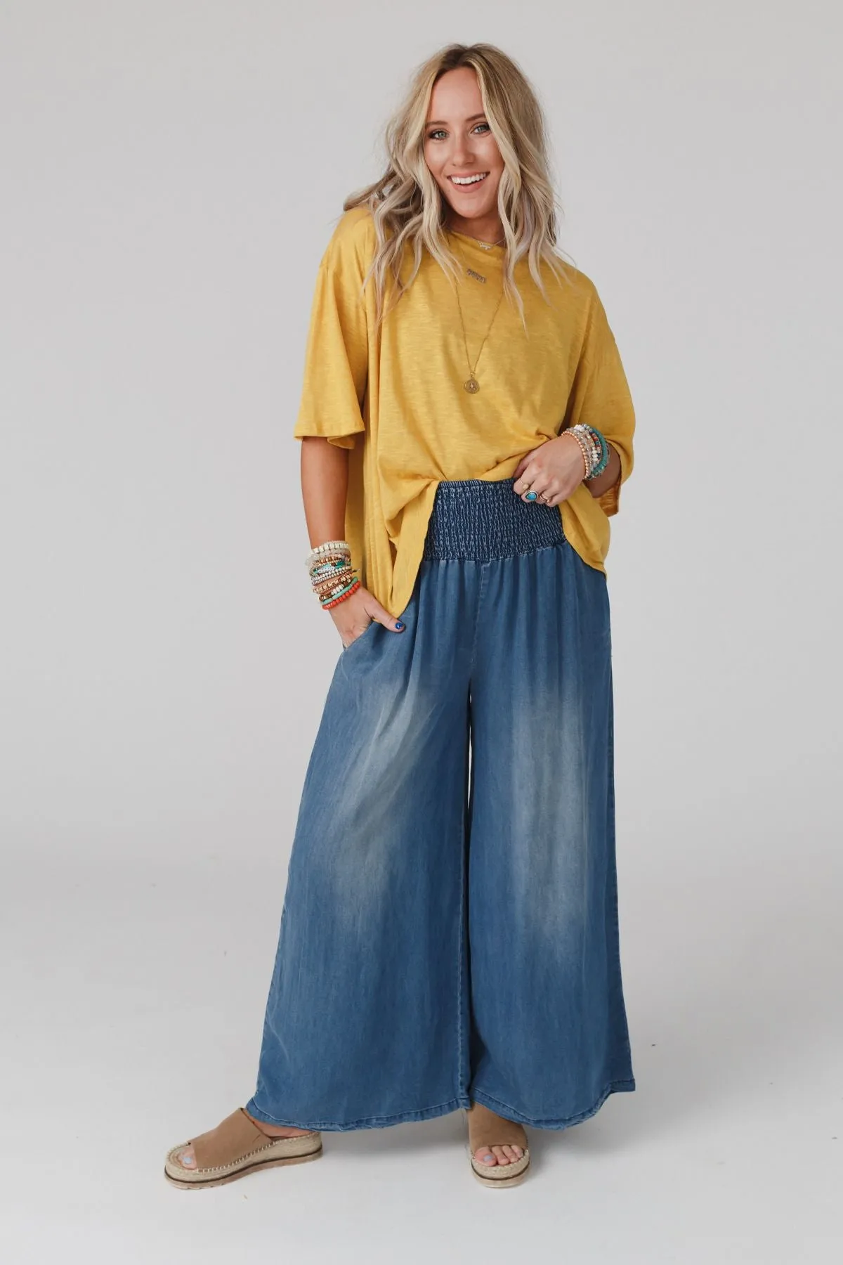 Free Falling Wide Leg Pants - Denim