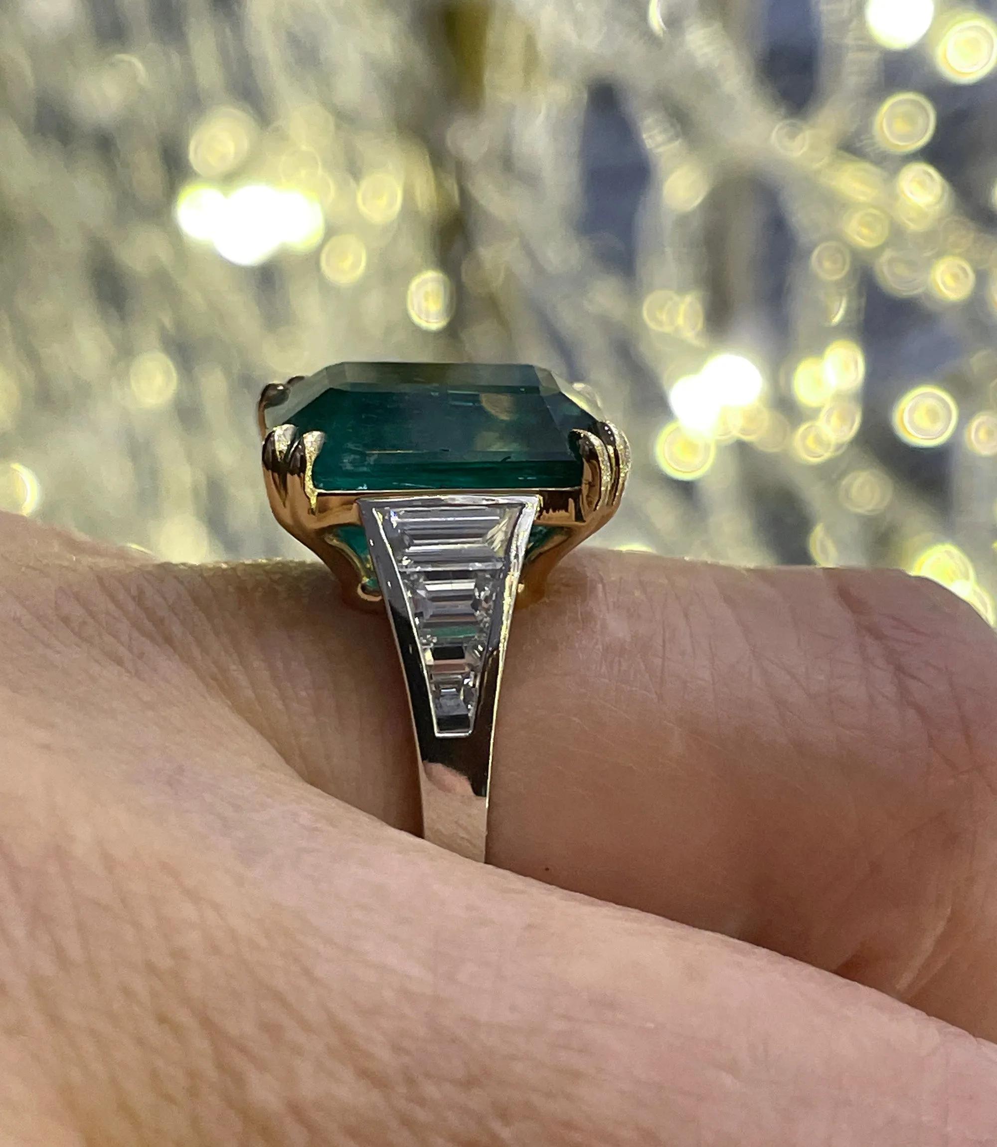 GIA 10.05ct Step cut Rectangular Green Emerald Diamond Plat 18k YG Ring