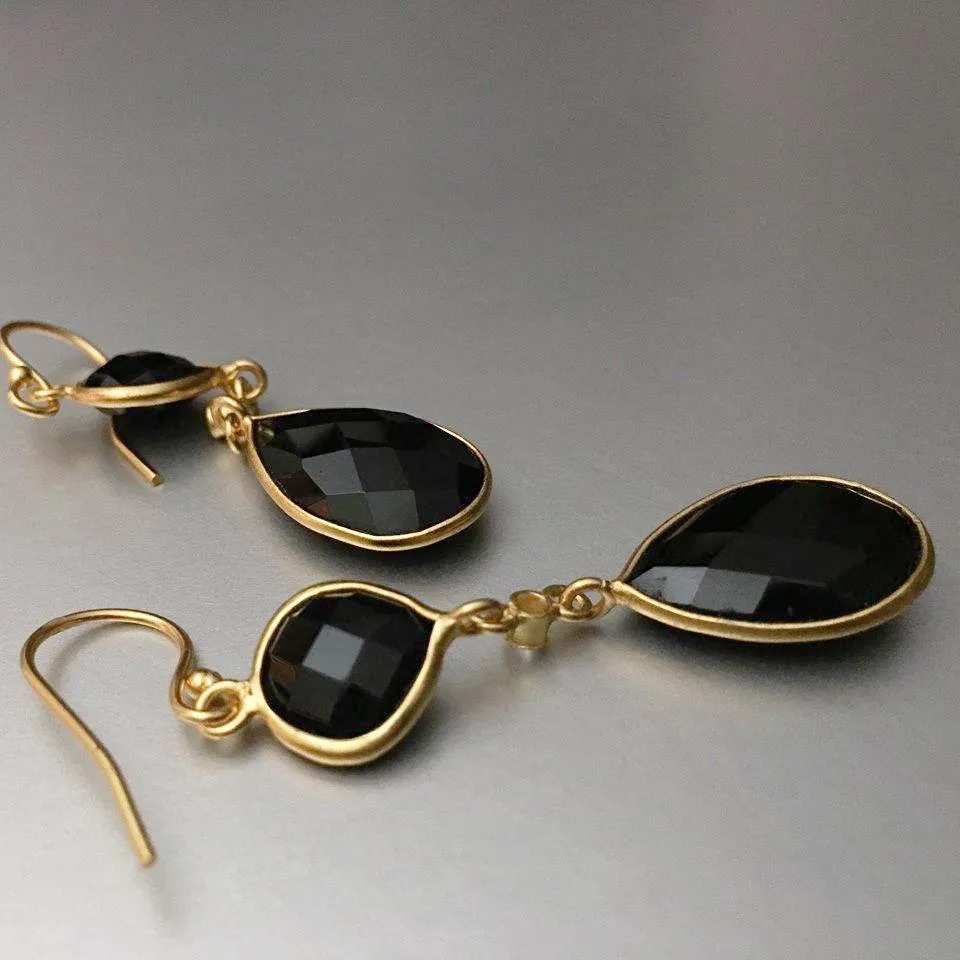 Mari Black Onyx Earrings