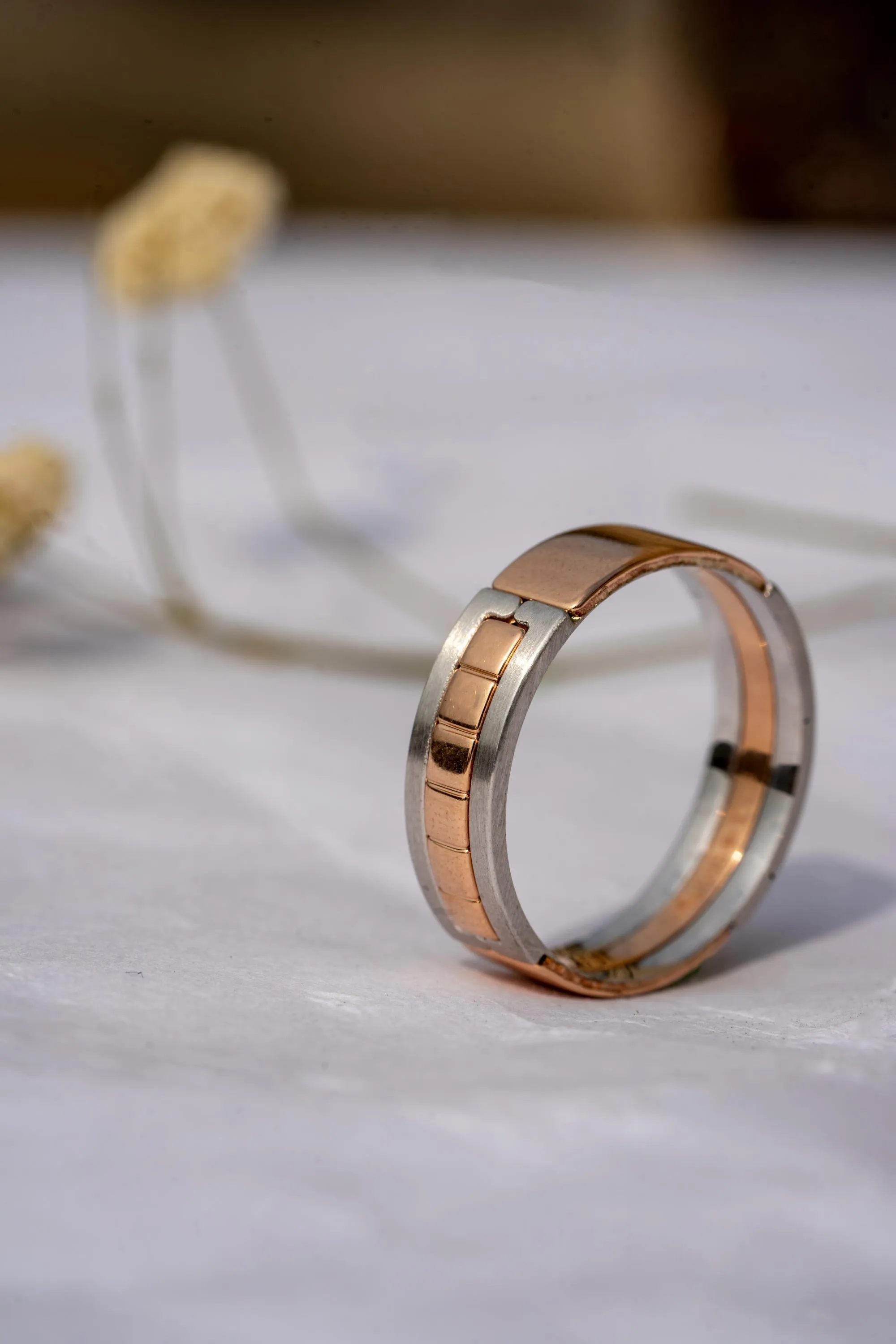 Men's wedding band made of solid 14k gold