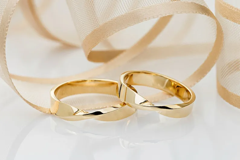 Mobius Strip Style Unique Couple Wedding Ring Set - WM33