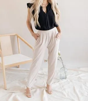 Pleated Waist Pants With Pockets