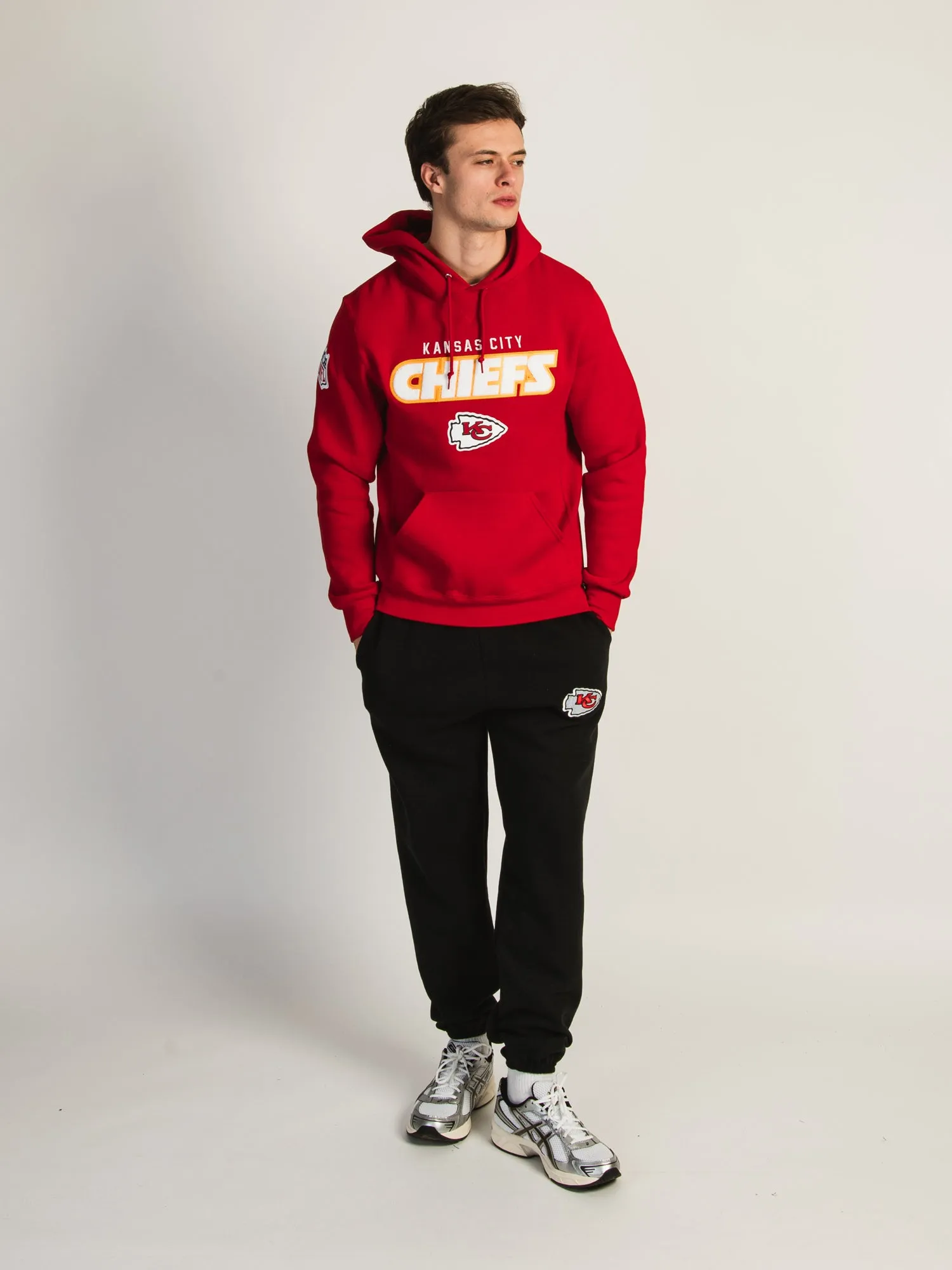 RUSSELL KANSAS CITY CHIEFS EMBROIDERED SWEATPANTS