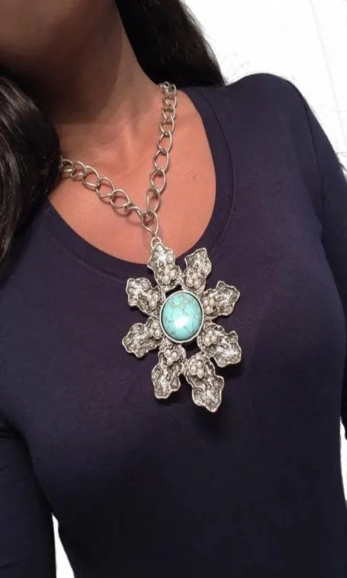 STONE FLOWER NECKLACE SET