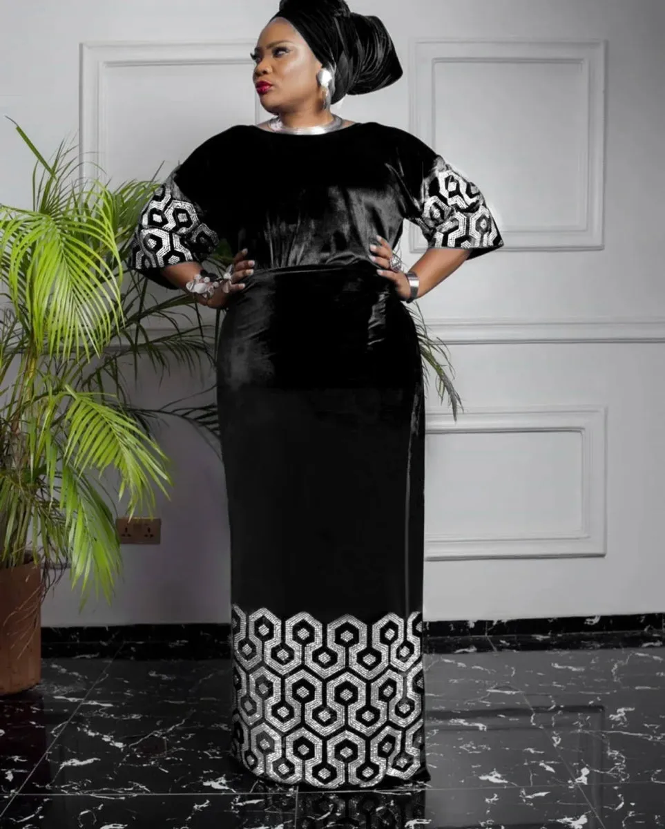 Velvet African Dress for Women – Elegant Long-Sleeve Traditional Attire