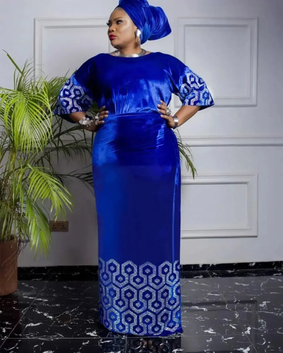 Velvet African Dress for Women – Elegant Long-Sleeve Traditional Attire