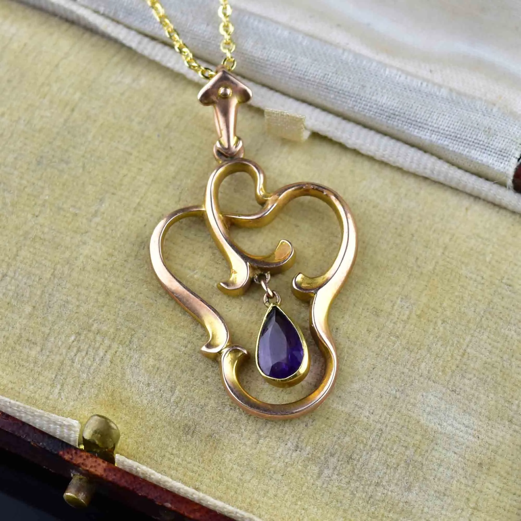 Vintage 10K Gold Amethyst Art Nouveau Style Lavalier Pendant Necklace