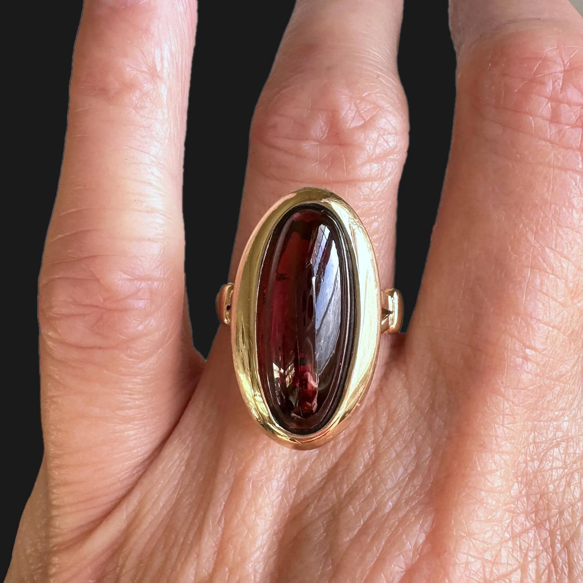 Vintage 14K Gold Garnet Cabochon Cocktail Ring