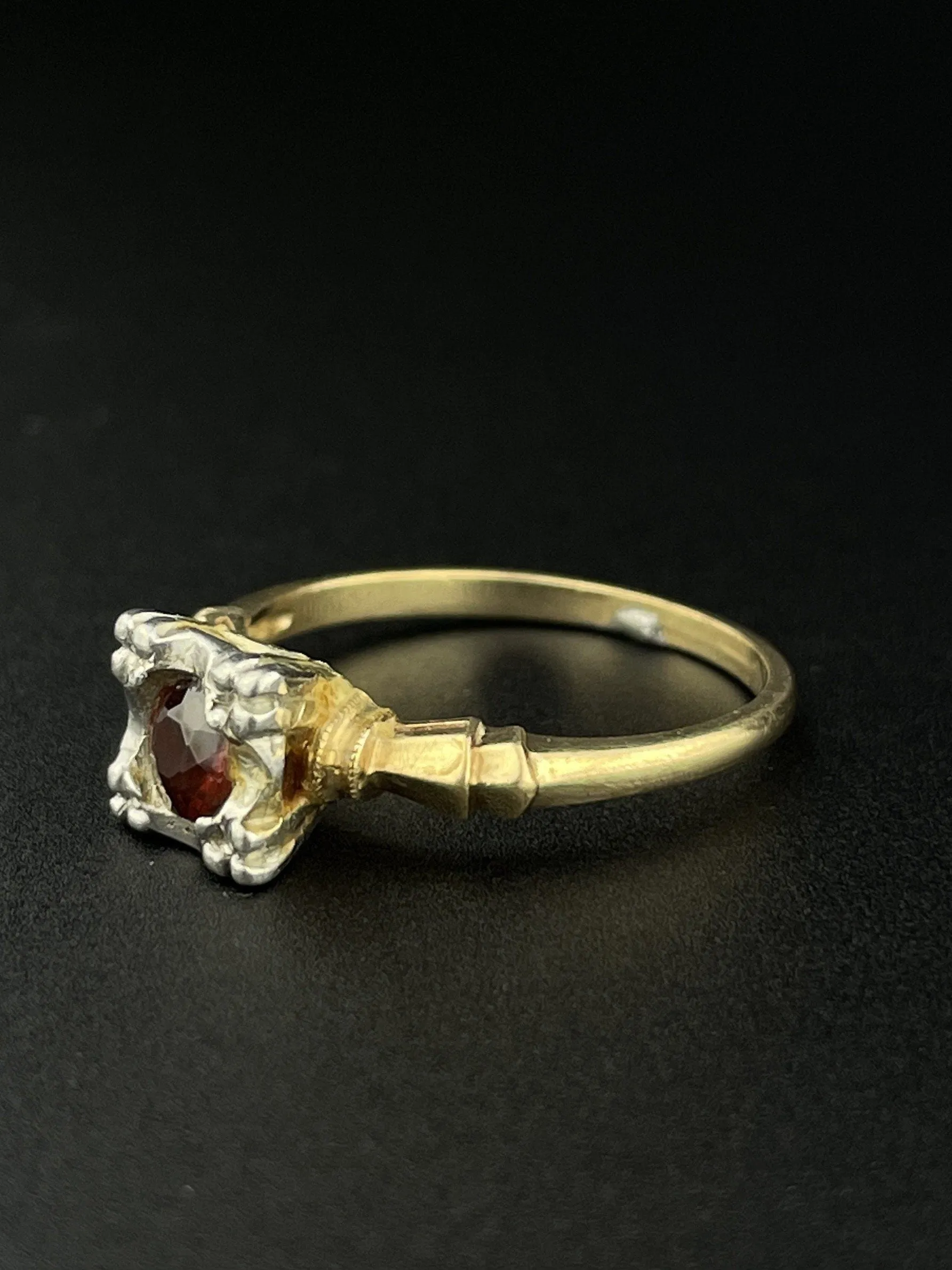 Vintage Art Deco 14K Gold Garnet Solitaire Illusion Ring, Sz 6.5