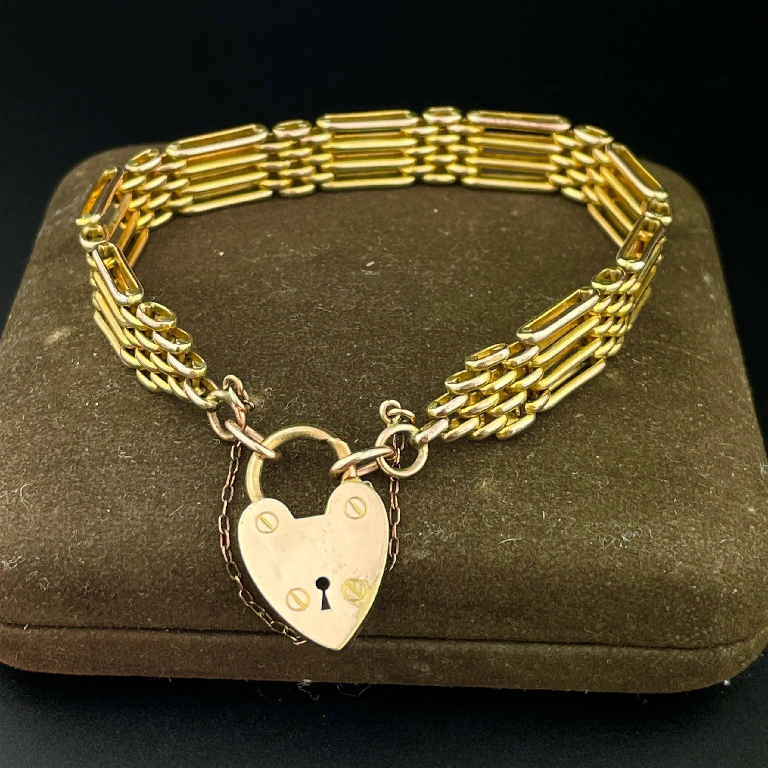 Vintage Bar Gate Heart Shaped Padlock Bracelet