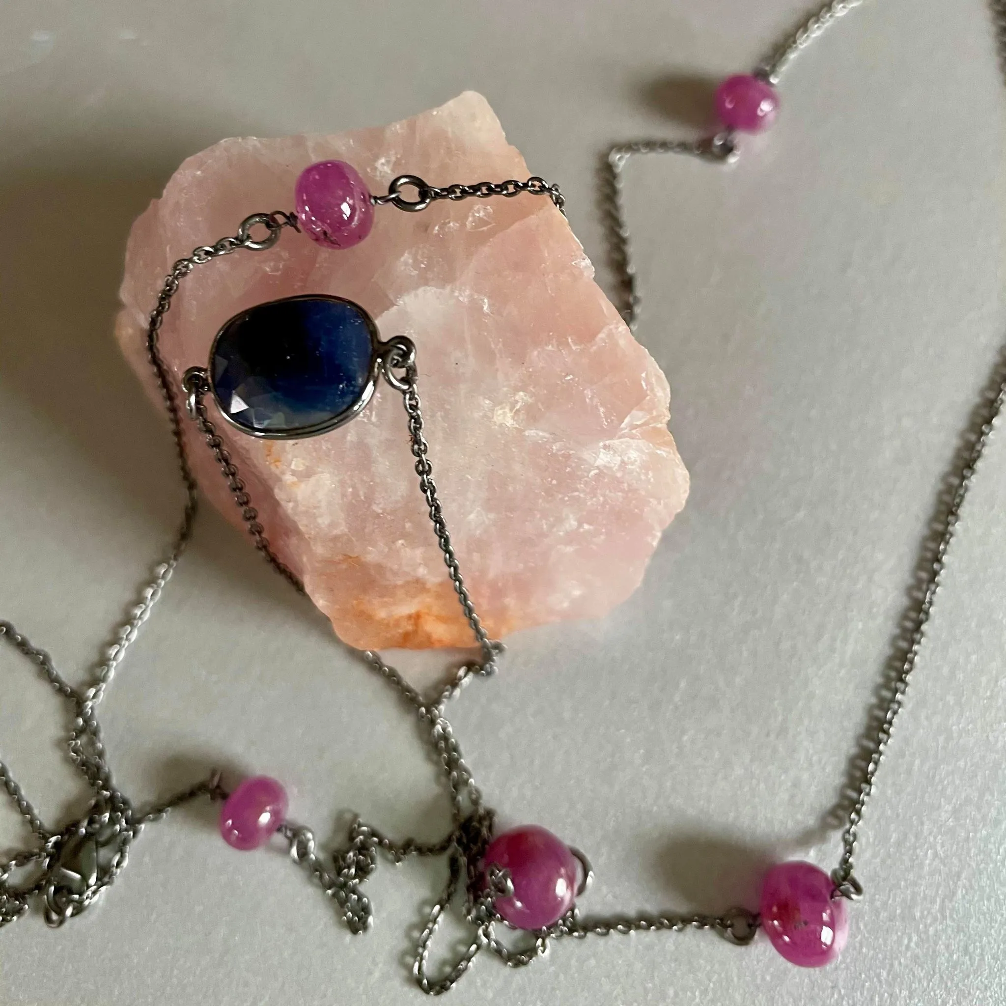 Zaraa Necklace With Ruby And Blue Sapphire